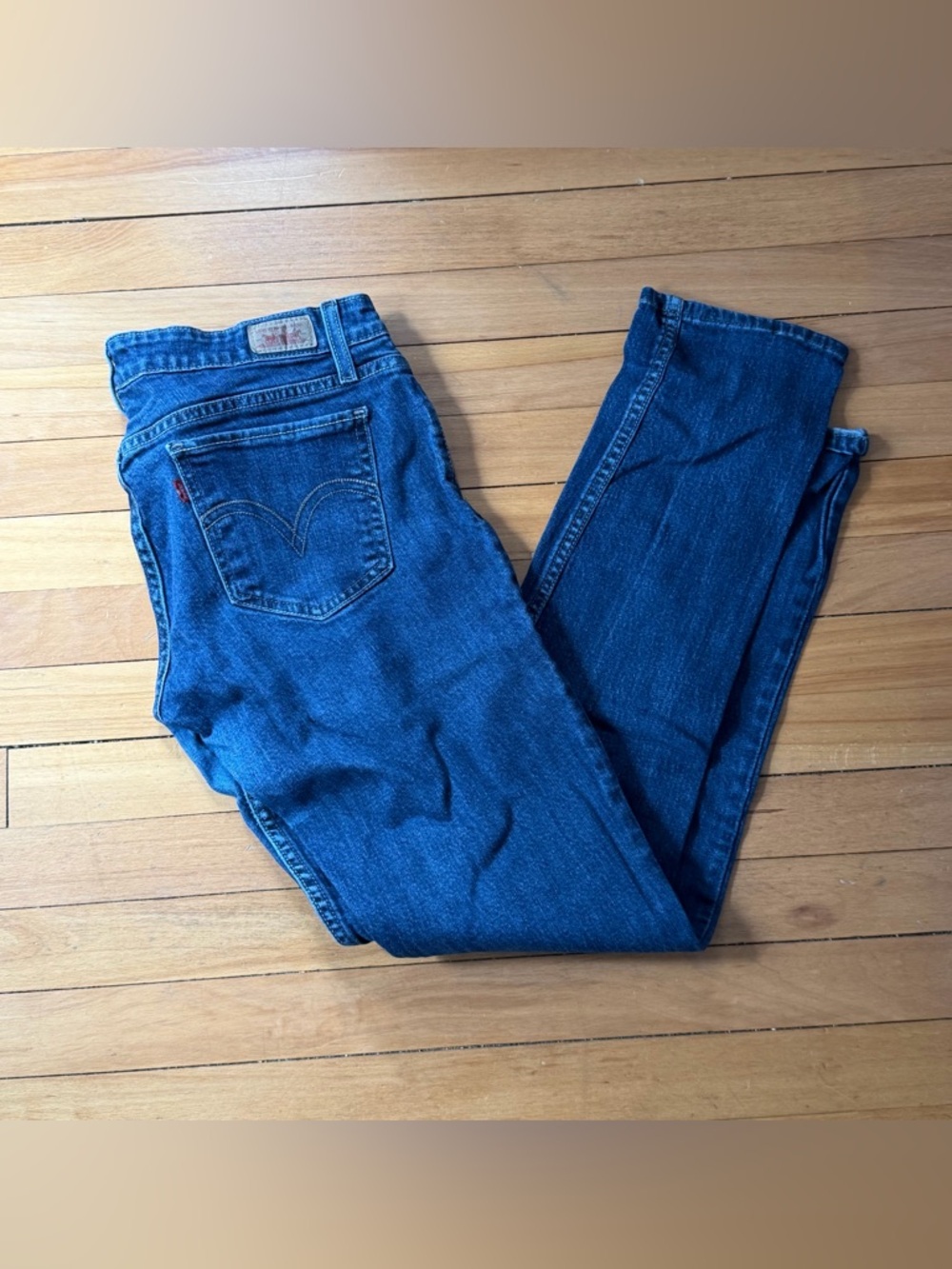 Levi's 524 Low Rise Dark Blue Straight-Leg Jeans - Size 11M (Juniors)